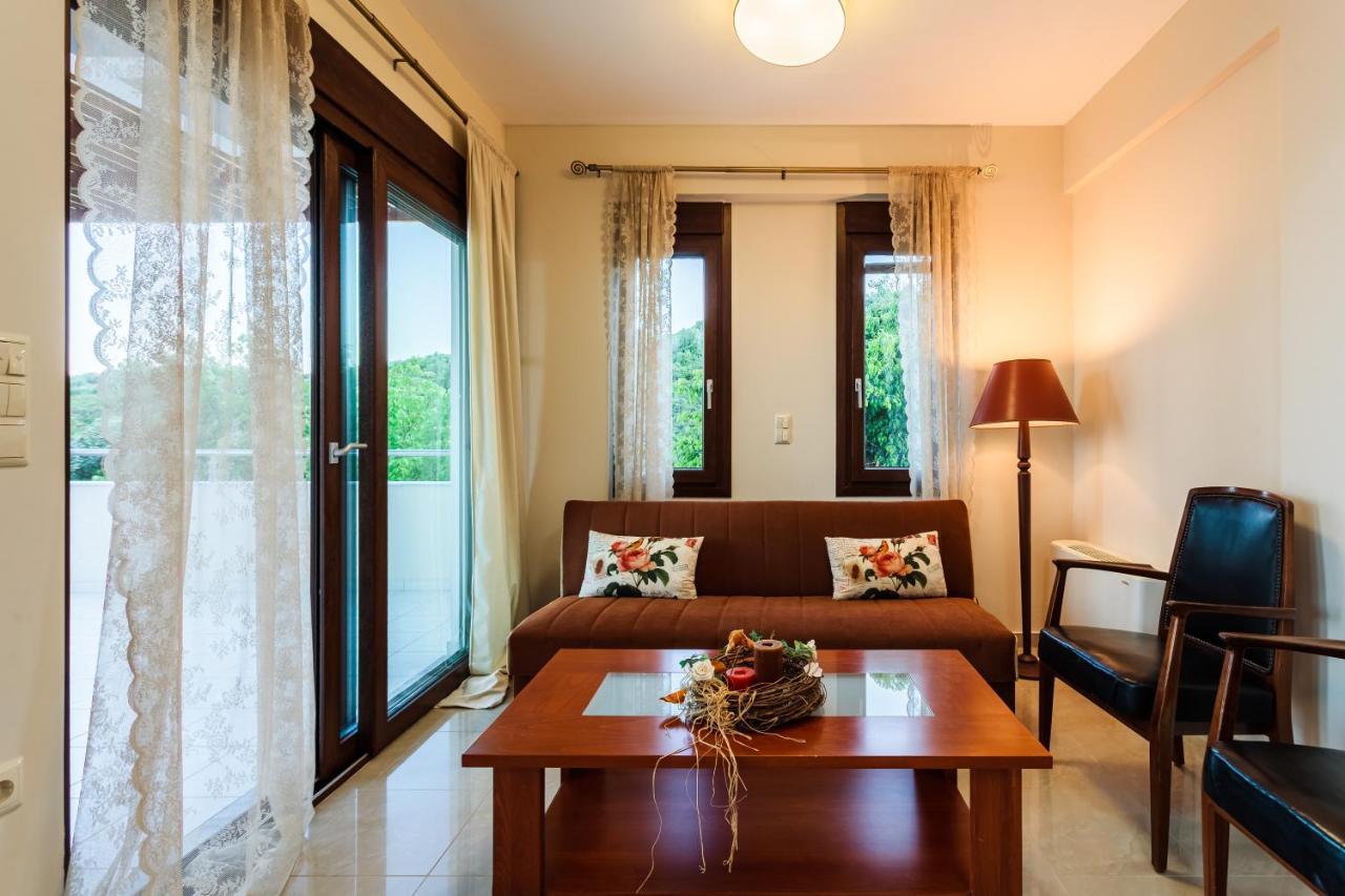 Seaside Getaway - Aelia Villa'S Dreamy Paradise Petalídhion Екстериор снимка